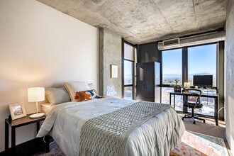 Vista Denver in Denver, CO - Building Photo - Interior Photo