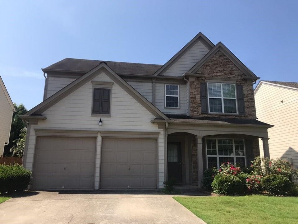 8930 Ruel Ln in Suwanee, GA - Building Photo