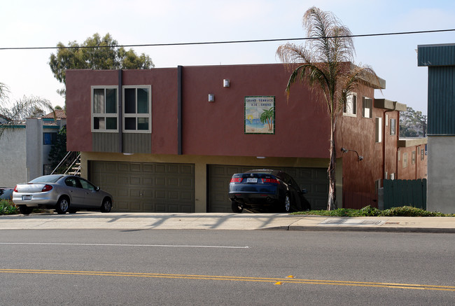 836 E Grand Ave in El Segundo, CA - Building Photo - Building Photo