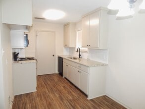 10052 Wooded Way in Whitehouse, TX - Building Photo - Building Photo