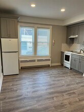 23 Collegeview Ave in Arlington, NY - Building Photo - Building Photo