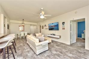 285 Cays Dr-Unit -2302 in Naples, FL - Building Photo - Building Photo