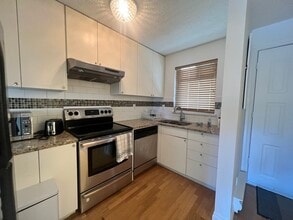 3437 W 4th Ave in Vancouver, BC - Building Photo - Building Photo