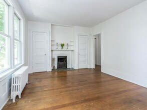 42 Central Ave in Sea Cliff, NY - Building Photo - Building Photo