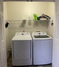 208 Bridgewood Dr photo'