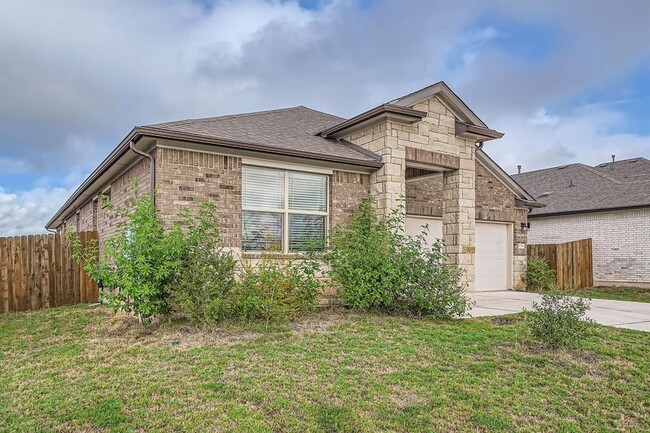 17704 Avalar Ave. in Pflugerville, TX - Building Photo - Building Photo