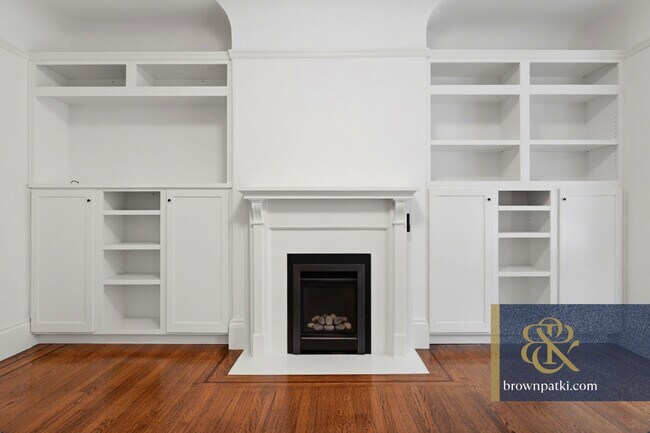 1056 Cole St in San Francisco, CA - Building Photo - Building Photo