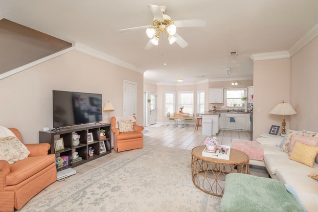 1093 Saint Andrews Ln in Starkville, MS - Building Photo - Building Photo