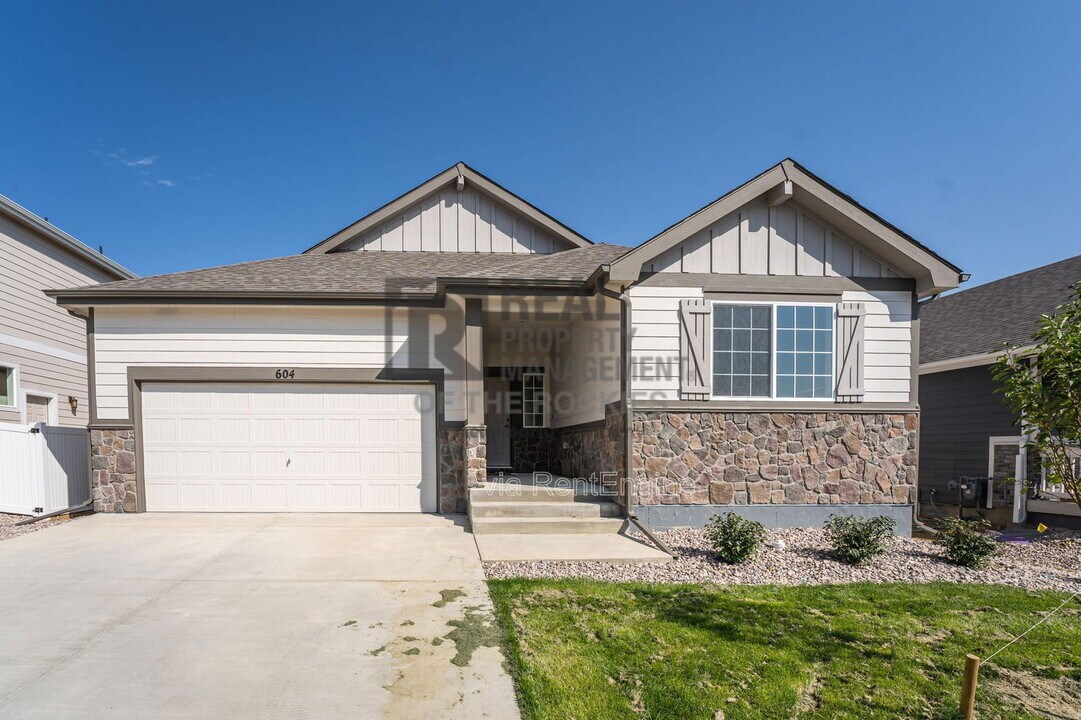 604 Rosedale St in Severance, CO - Building Photo