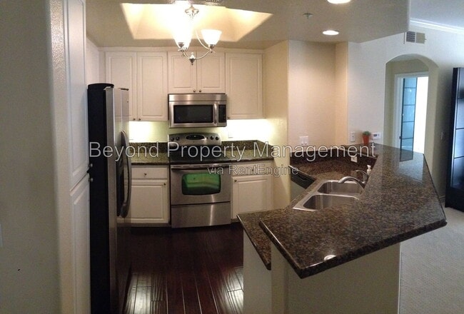 property at 9263 Regents Rd
