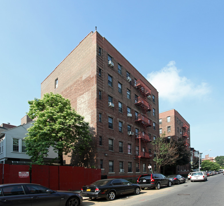 40 Clarkson Ave in Brooklyn, NY - Foto de edificio
