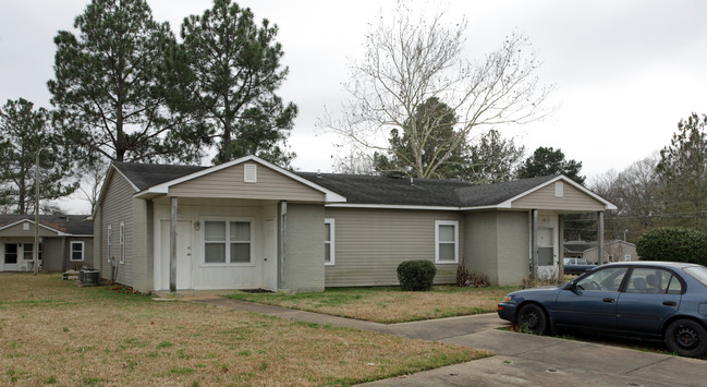 Lulu B Covington Apartments in Canton, MS - Building Photo - Building Photo