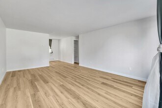 1103 Galloway St in Steilacoom, WA - Building Photo - Building Photo