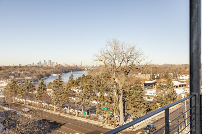 EastRiver Apartments in St. Paul, MN - Building Photo - Building Photo