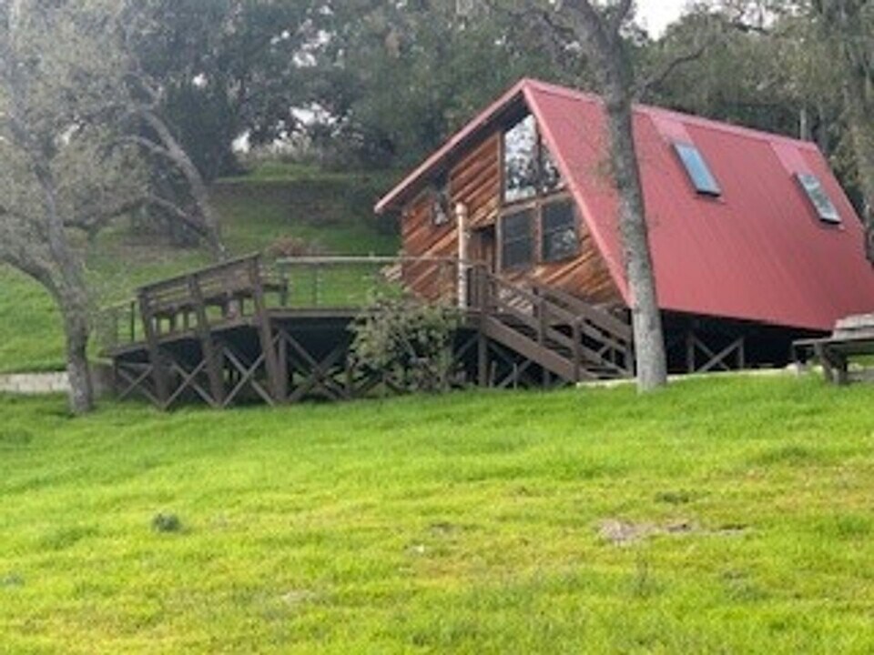 3 Calzada Ave in Santa Ynez, CA - Building Photo