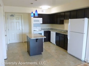 1115 Wertland St in Charlottesville, VA - Building Photo - Interior Photo