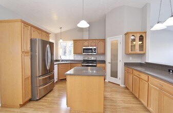 11847 W Lewisburg Ct in Boise, ID - Building Photo - Building Photo