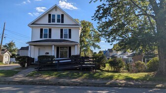 305 Plummer St in Oil City, PA - Building Photo