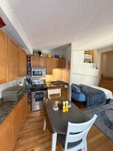 12 Stoneholm St, Unit 420 in Boston, MA - Building Photo - Building Photo