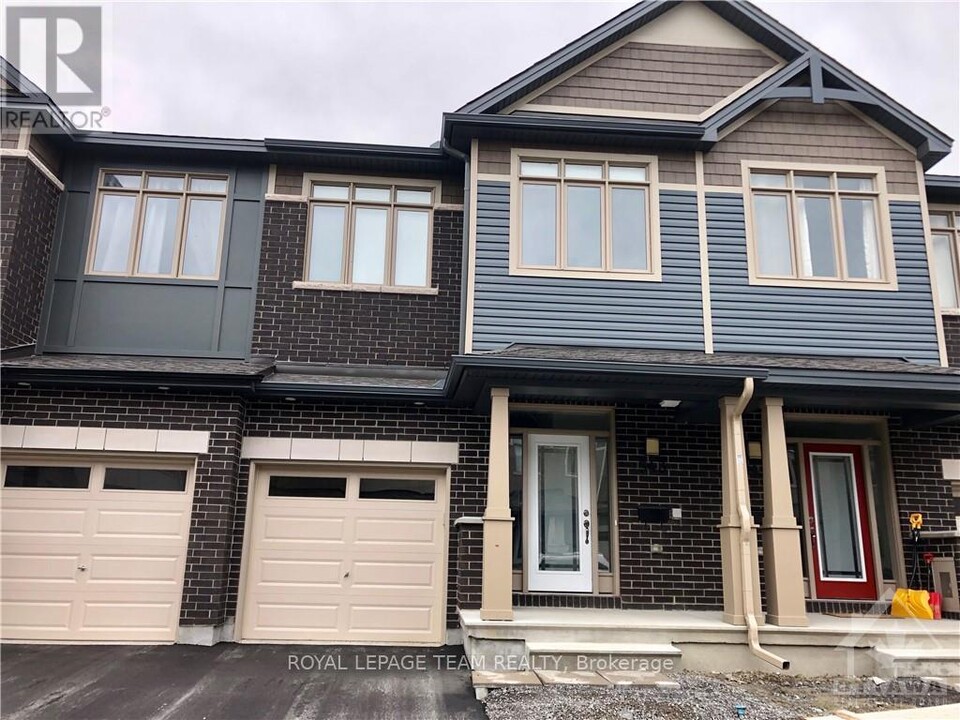 543 Rioja St in Ottawa, ON - Building Photo