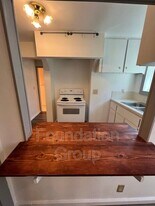 1917 N 50th St in Seattle, WA - Building Photo