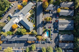 SAGEWOOD ESTATES in Portland, OR - Building Photo