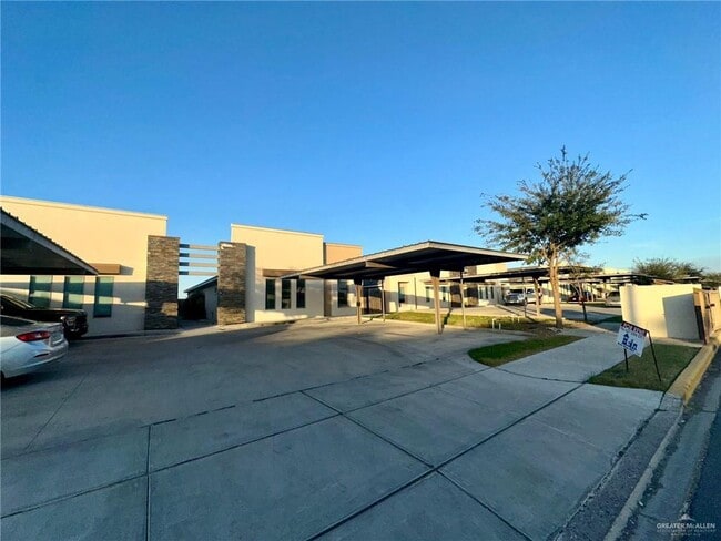 property at 13 Cathedral Hl