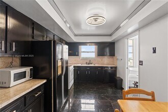 1351 NE Miami Gardens Dr in Miami, FL - Building Photo - Building Photo