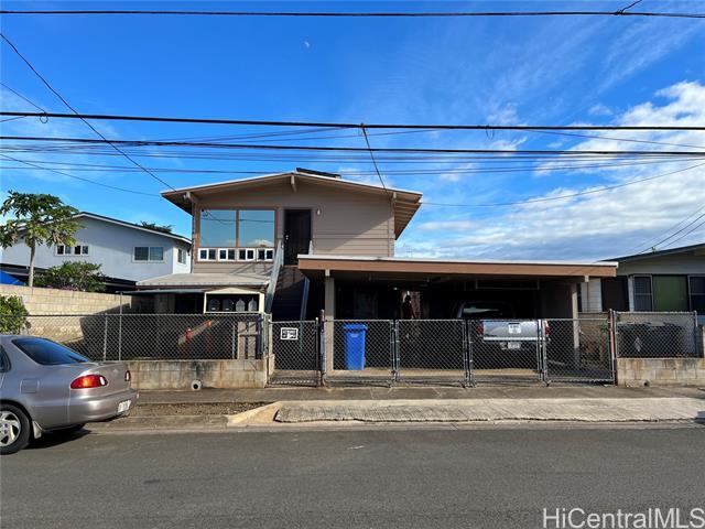 property at 99-225-225 Ohekani Lp