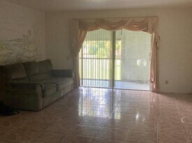 3935 NW 87th Ave, Unit 1 in Sunrise, FL - Building Photo