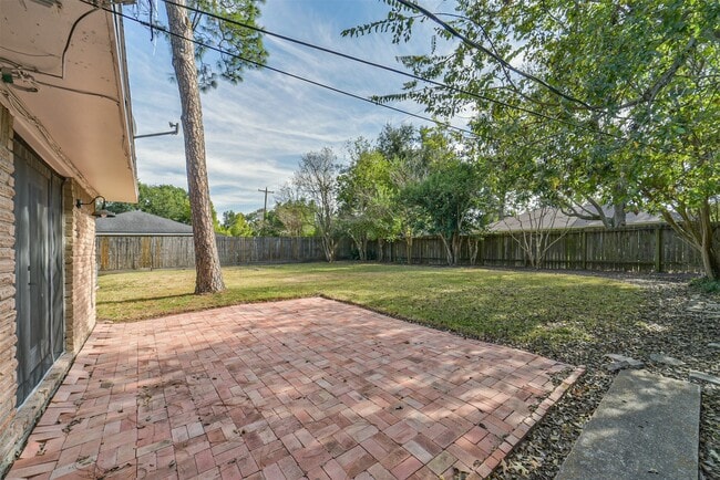 property at 5511 Kinglet St