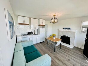 833 Oceanfront in Long Beach, NY - Building Photo - Building Photo
