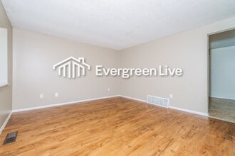 2578 Bethesda Ave in Columbus, OH - Building Photo - Building Photo