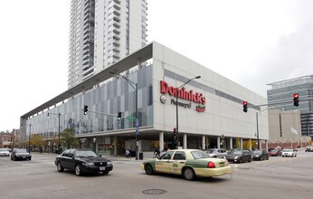 Skybridge in Chicago, IL - Building Photo - Building Photo