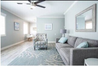 424 Emerald Avenue in El Cajon, CA - Foto de edificio - Building Photo