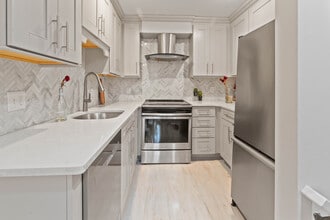 1800 Campau Farms Cir in Detroit, MI - Building Photo - Building Photo