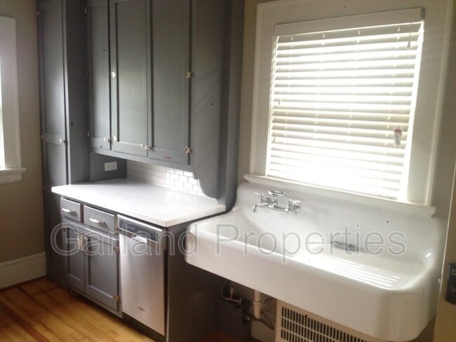 356 Walnut Ave SW in Roanoke, VA - Building Photo - Building Photo