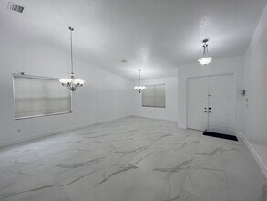 13936 SW 52nd Ln in Miami, FL - Building Photo - Building Photo