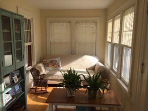 45 Harding Ave in Branford, CT - Foto de edificio - Building Photo