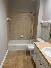 6479 Silver Glen Dr in Jacksonville, FL - Building Photo - Building Photo