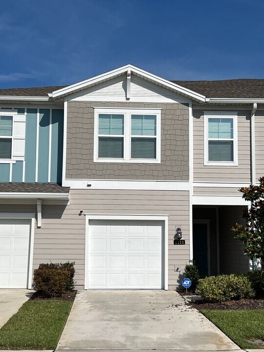1111 Beach Dune Dr in Jacksonville, FL - Building Photo