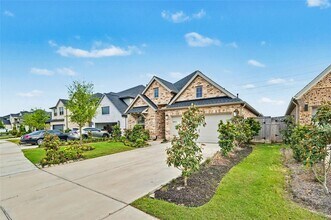 31527 Splitting Willow Ln in Fulshear, TX - Building Photo - Building Photo