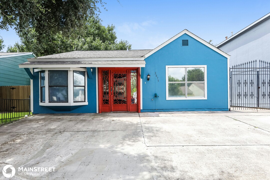 2875 Ash Field Drive in San Antonio, TX - Building Photo