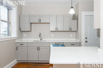 7 Sherborn Ct, Unit 10 in Medford, MA - Building Photo - Building Photo