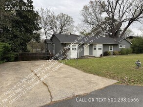 221 W Woodruff Ave in Sherwood, AR - Building Photo - Building Photo