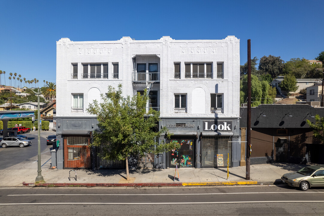 Sunset Apts...Gorgeous Newly Remodeled Apa... in Los Angeles, CA - Foto de edificio