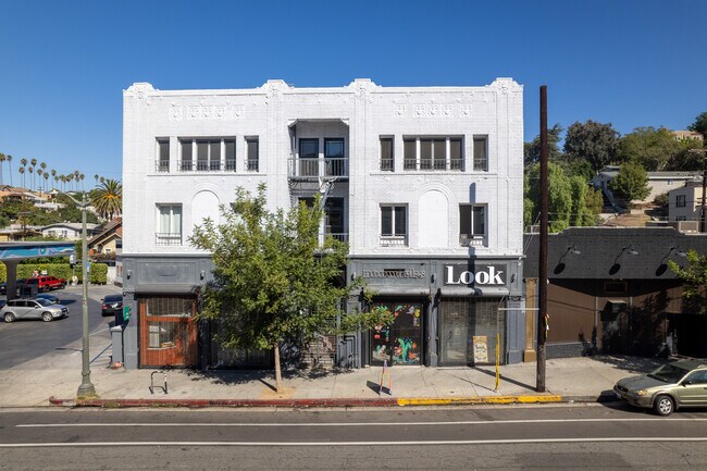 Sunset Apts - Gorgeous Newly Remodeled Apartments