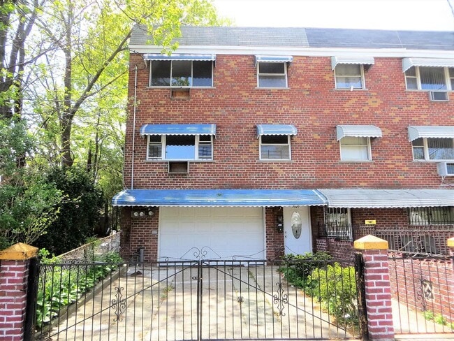 property at 3521 Tiemann Ave