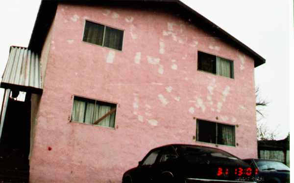 2124 E 17th St in Oakland, CA - Foto de edificio - Building Photo