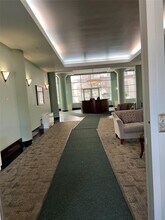 1 Landmark Sq in Port Chester, NY - Building Photo - Building Photo